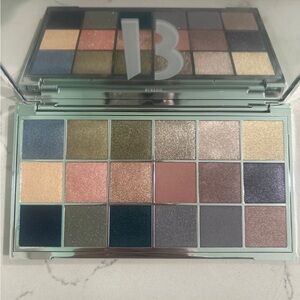 Byredo eyeshadow palette Mineralscapes